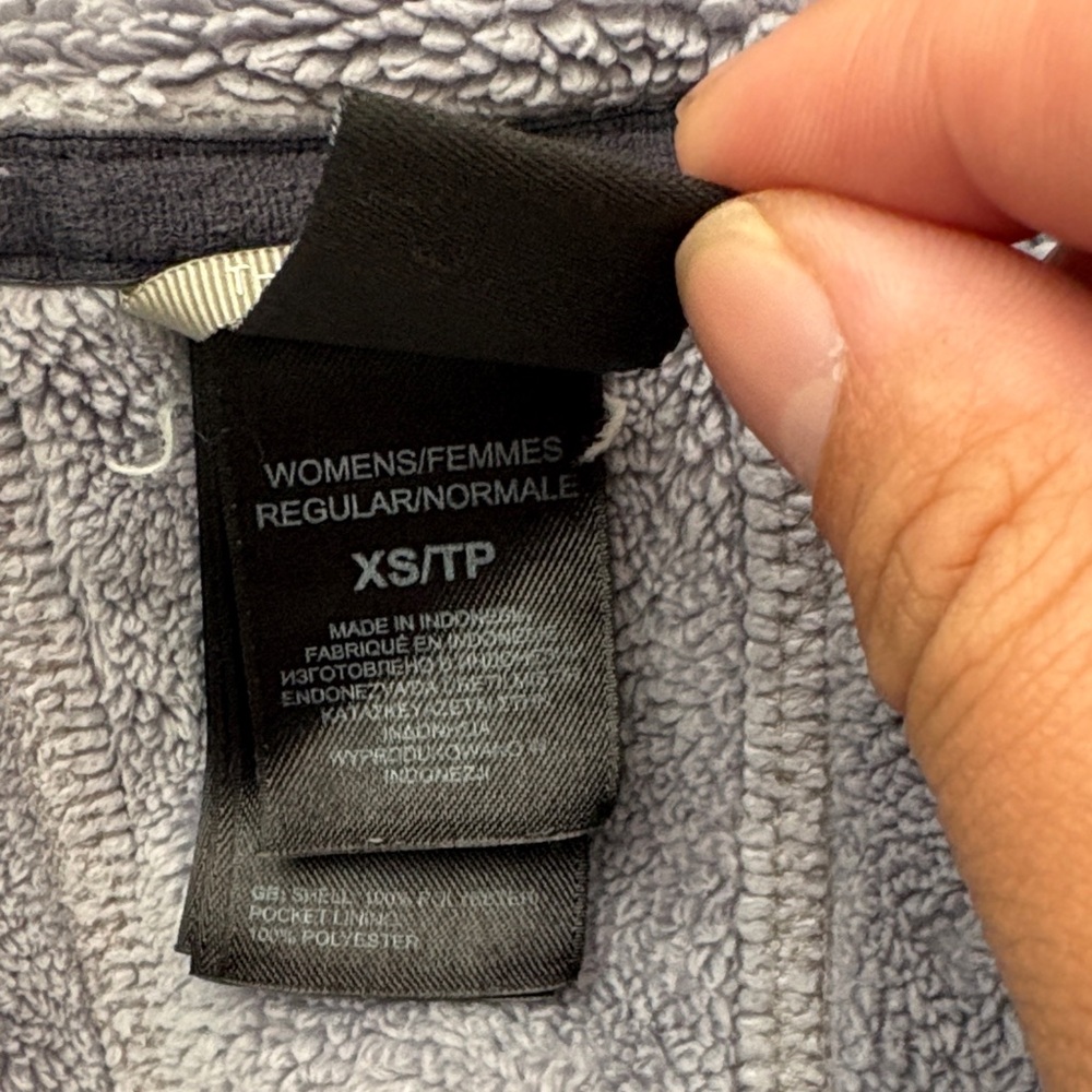 The North Face Light Gray Fleece Jacket - Picture 5 of 5